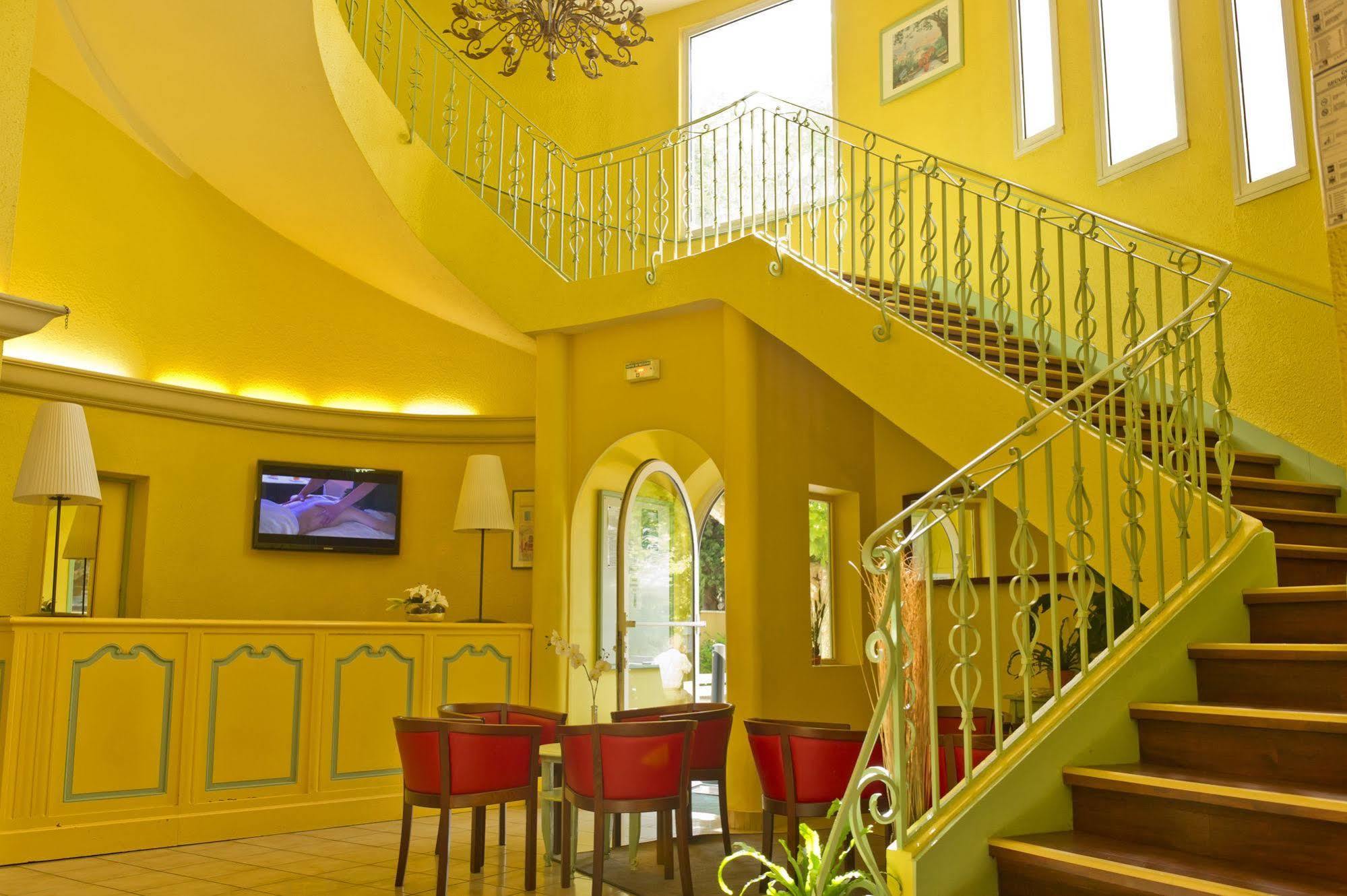Miléade Méditerranée - Port-fréjus Hotel 2*